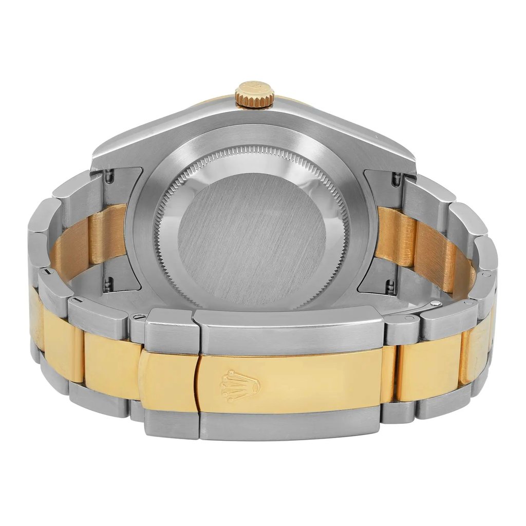 Back View Of Screwback Back Case And Closed Stainless Steel,Gold Band Of Rolex 116333  Watch Pre Owned Condition
