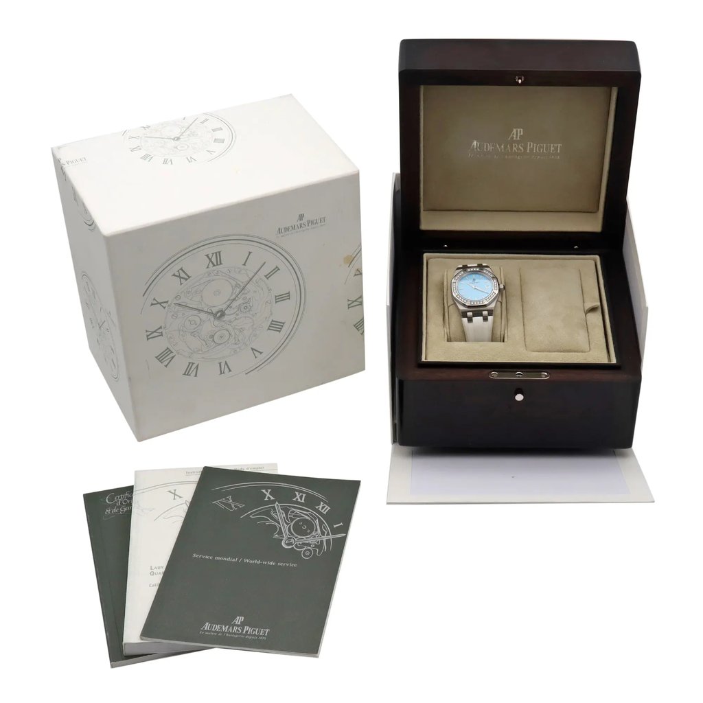 7th image of Audemars Piguet Audemars Piguet Royal Oak Wristwatch, PreOwned condition