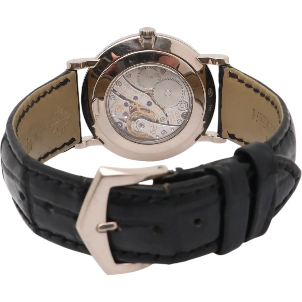 4th image of Patek Philippe Calatrava  Wristwatch, PreOwned condition