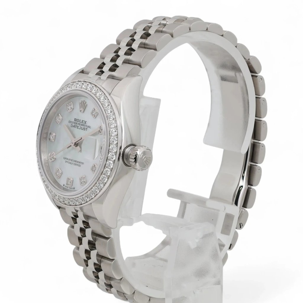 2nd image of Rolex Rolex Lady-Datejust 28 Wristwatch, New condition