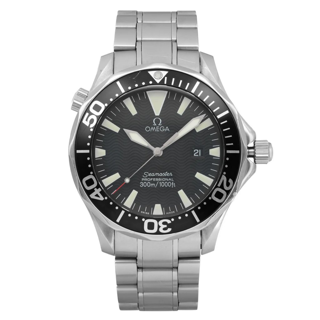An image of a pre-owned wristwatch taken from a front full frontal view. The watch features a stainless steel band and a black dial with luminous markers and hands. It includes a rotating bezel with minute markers and a date display at the three o'clock position. The watch is positioned centrally, captured at a close distance, highlighting its details and craftsmanship.