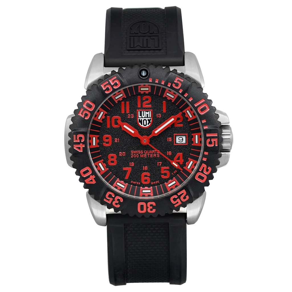 Front Full View Of Luminox XS.3165 Stainless Steel Watch Pre Owned Condition Good