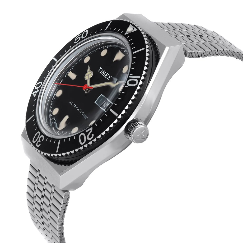 3rd image of Timex Timex-M79 Wristwatch, DisplayModel condition