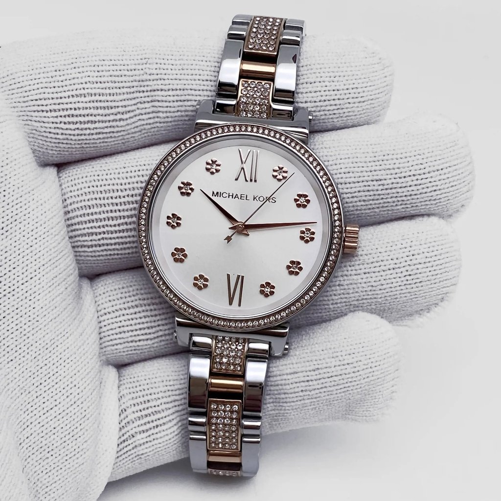 Front Full View Of Michael Kors MK3880 Stainless Steel Watch New With Defects Condition {Product Condition}