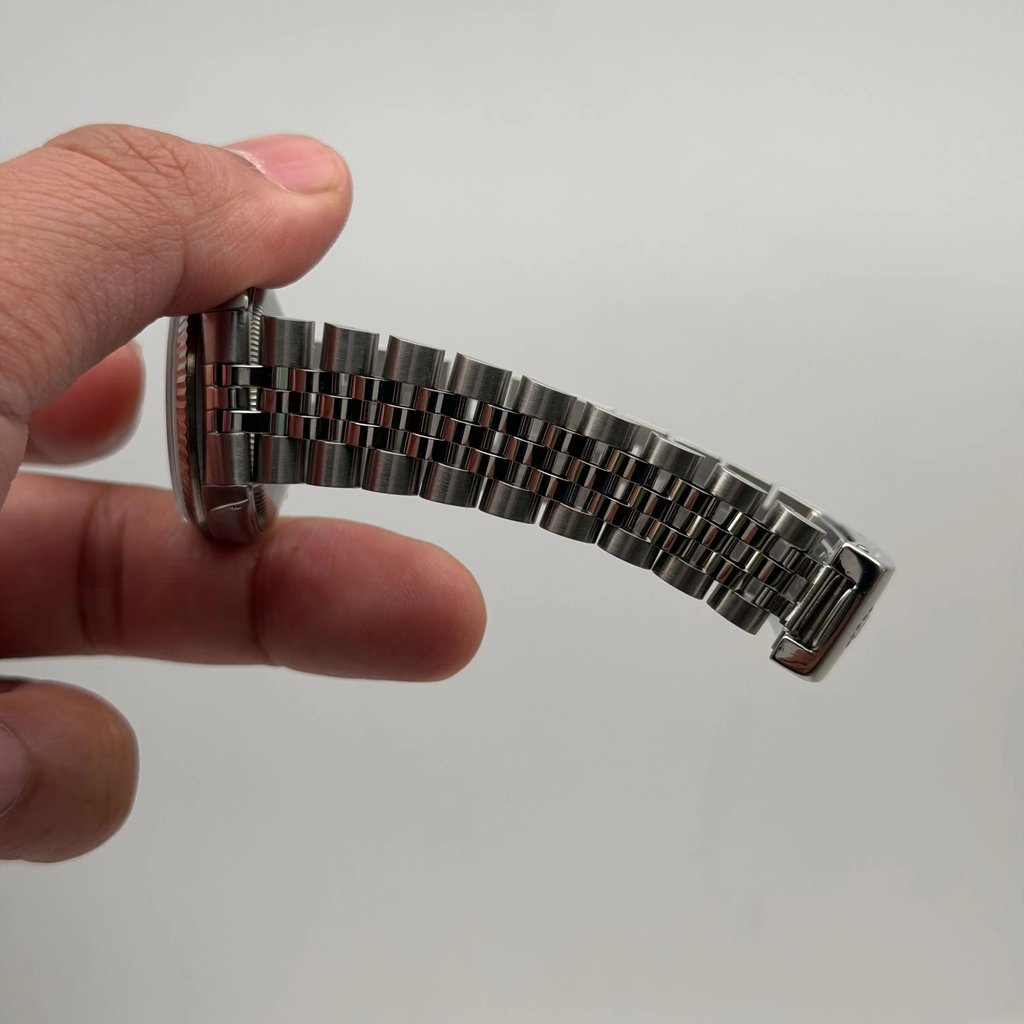 6th image of Rolex Datejust Wristwatch, PreOwned condition