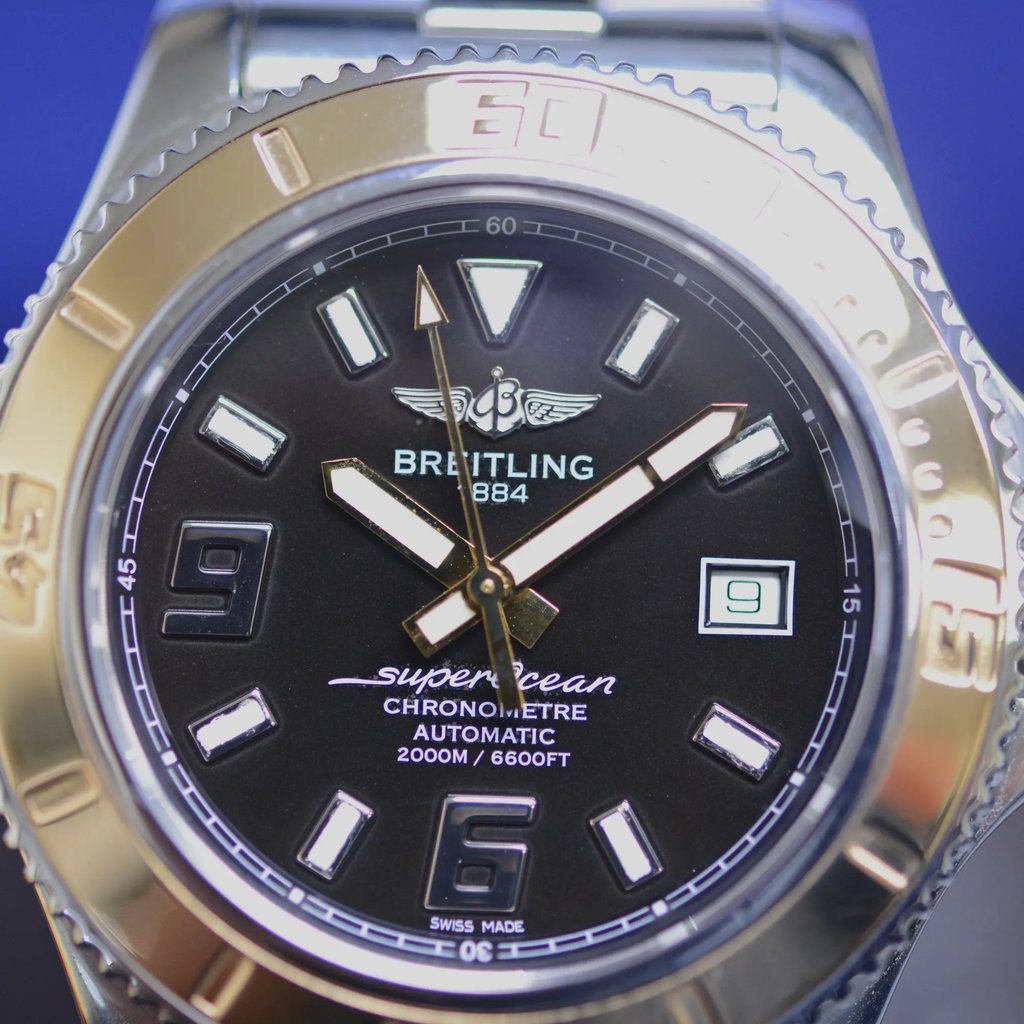 Up Close Front Facing Picture Of Breitling C1739112.BA77.163A Stainless Steel Watch Pre Owned Condition