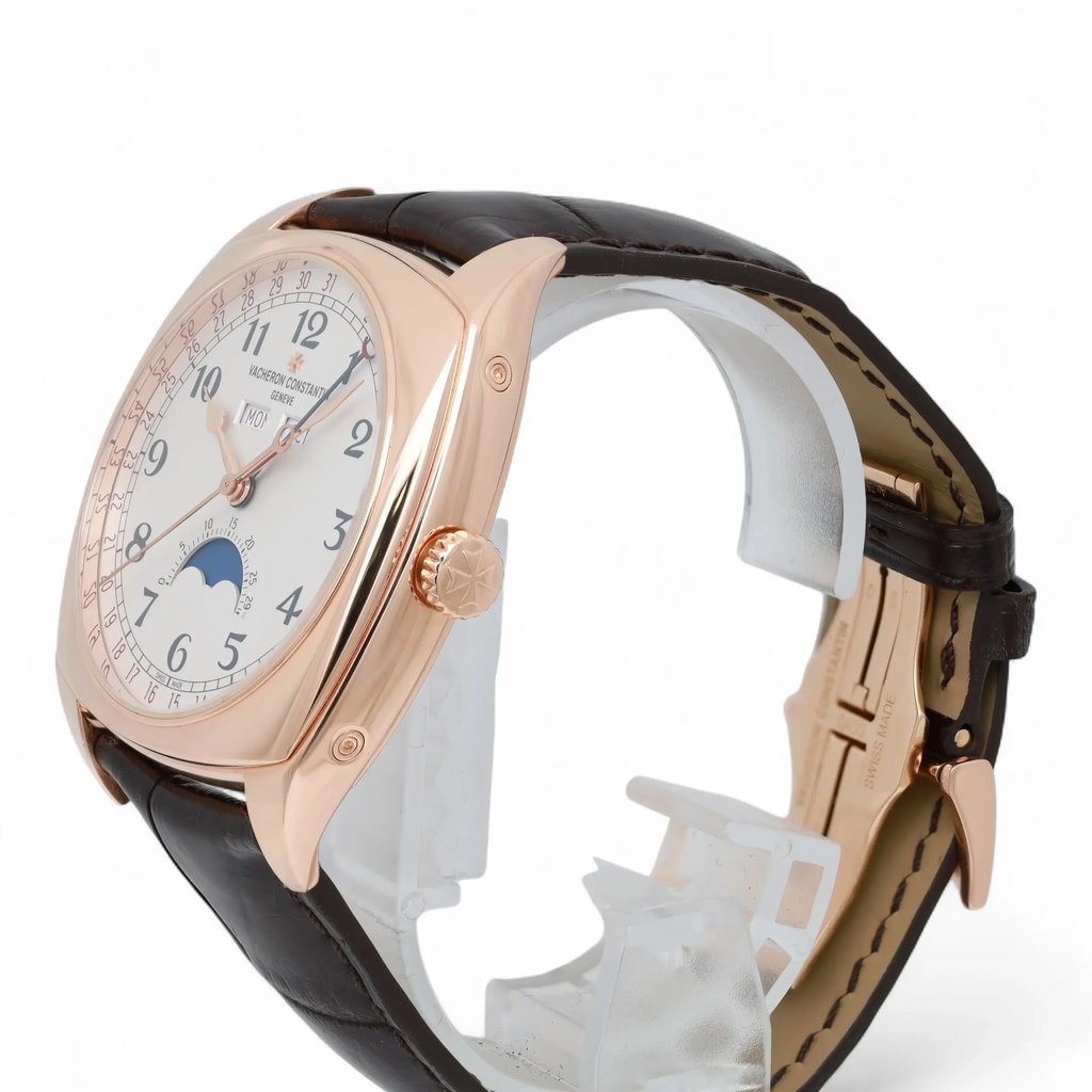 2nd image of Vacheron Constantin 4000S/000R Wristwatch, PreOwned condition
