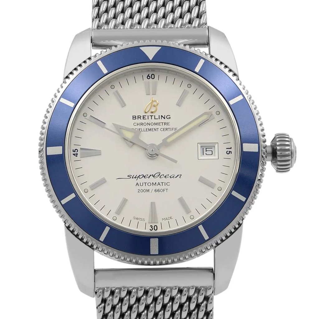 Up Close Front Facing Picture Of Breitling A1732116/G717-154A Stainless Steel Watch Display Model Condition