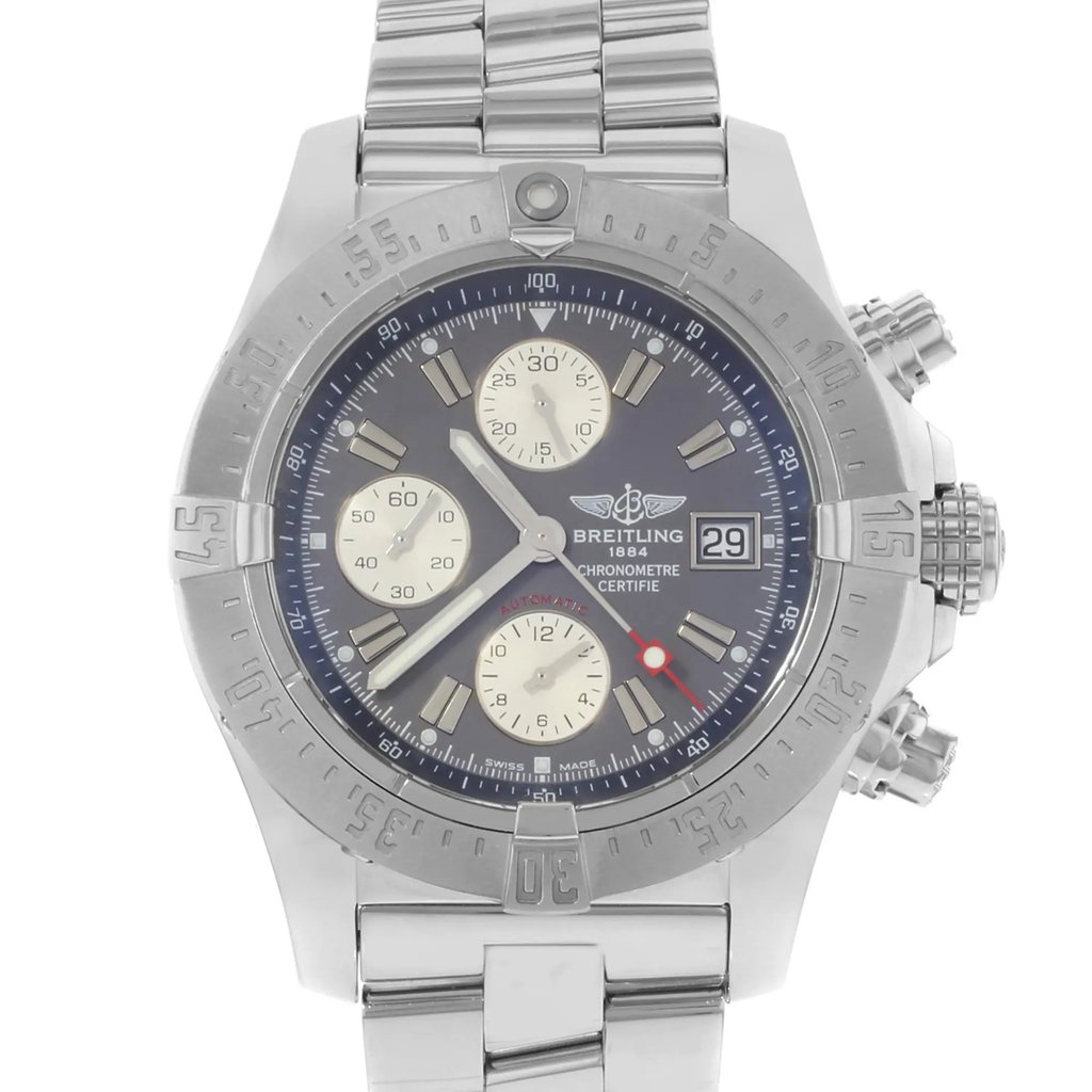 Up Close Front Facing Picture Of Breitling A1338012/F548-132A Stainless Steel Watch Display Model Condition