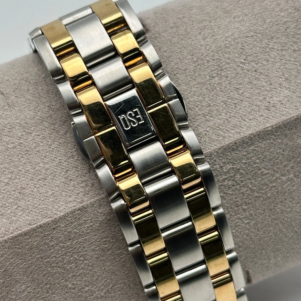 5th image of ESQ Swiss E5111 Wristwatch, PreOwned condition