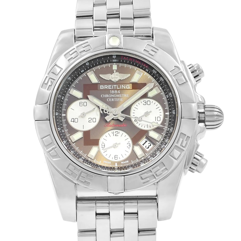 Up Close Front Facing Picture Of Breitling AB014012/Q583-378A Stainless Steel Watch Display Model Condition
