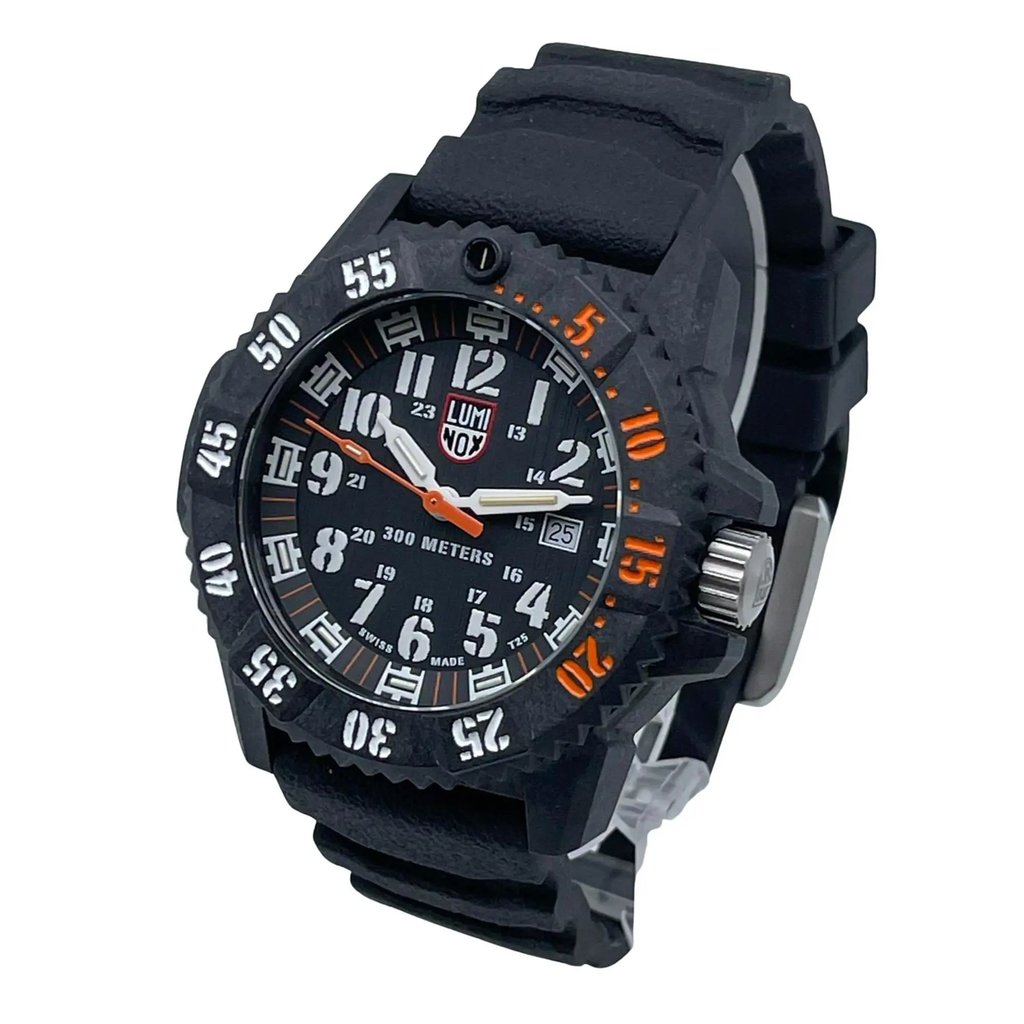 3rd image of Luminox Luminous Master Carbon Seal Wristwatch, New condition