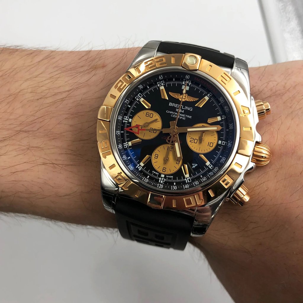 8th image of Breitling CB042012/BB86-153S Wristwatch, DisplayModel condition