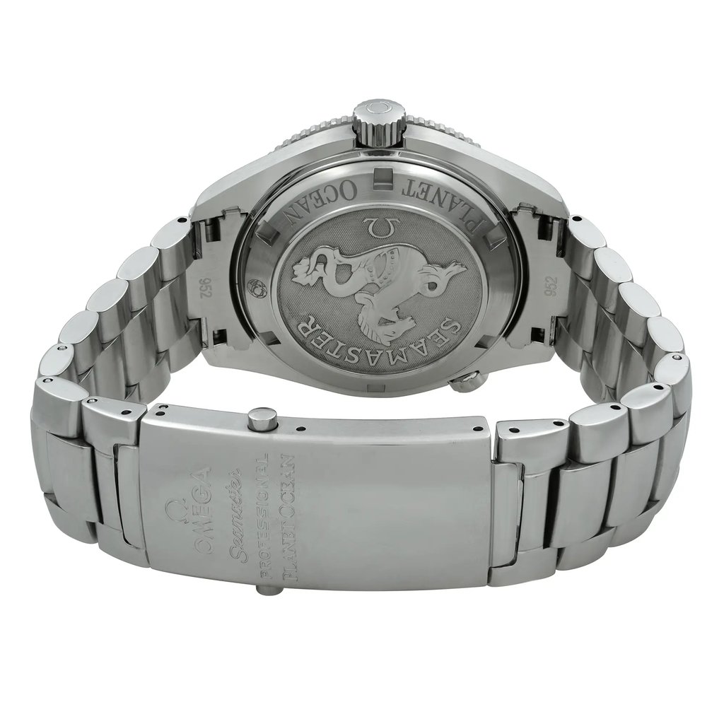 Back View Of Screwback Back Case And Closed Stainless Steel Band Of OMEGA 2201.50.00 Watch Pre Owned Condition
