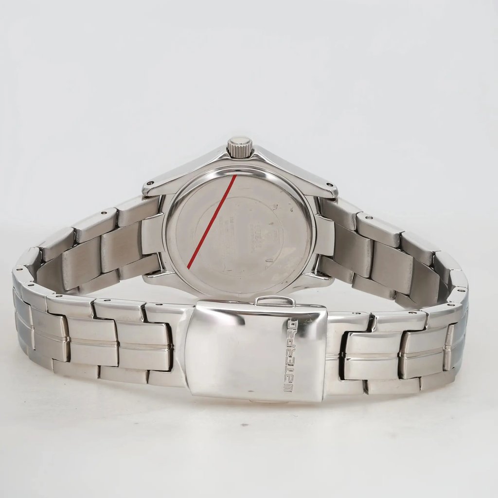 3rd image of GUESS Guess Water Pro Wristwatch, PreOwned condition