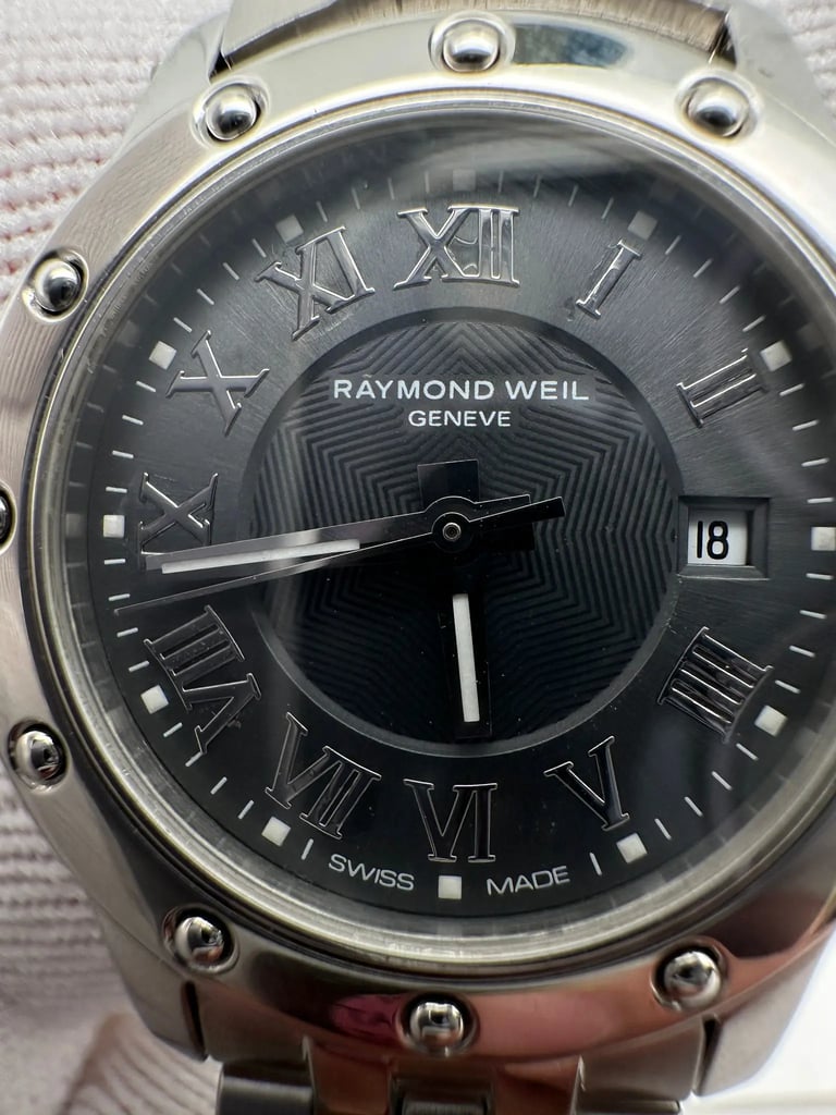 7th image of RAYMOND WEIL  Raymond Weil Tango Wristwatch, PreOwned condition