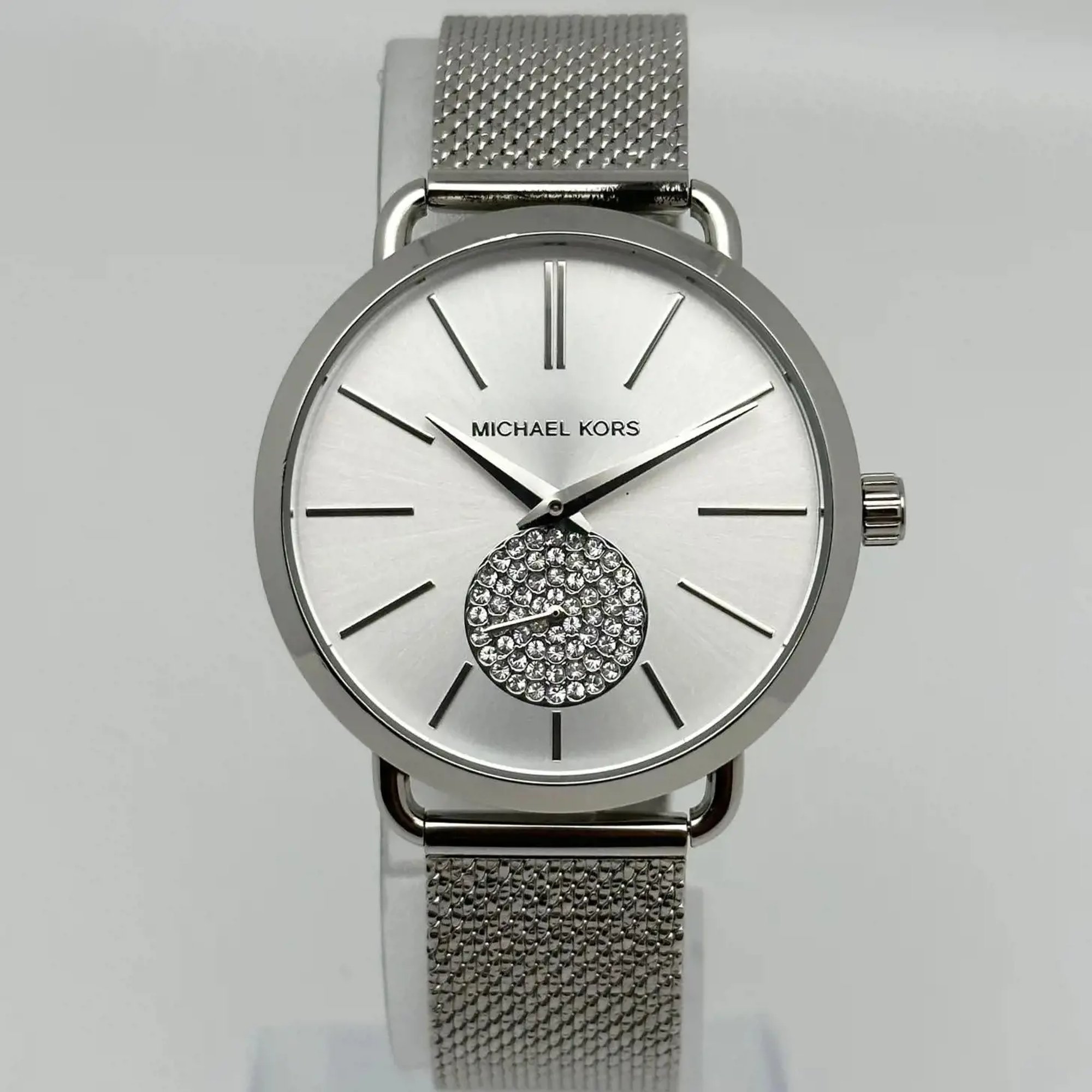 Up Close Front Facing Picture Of Michael Kors MK3843 Stainless Steel Watch Pre Owned Condition