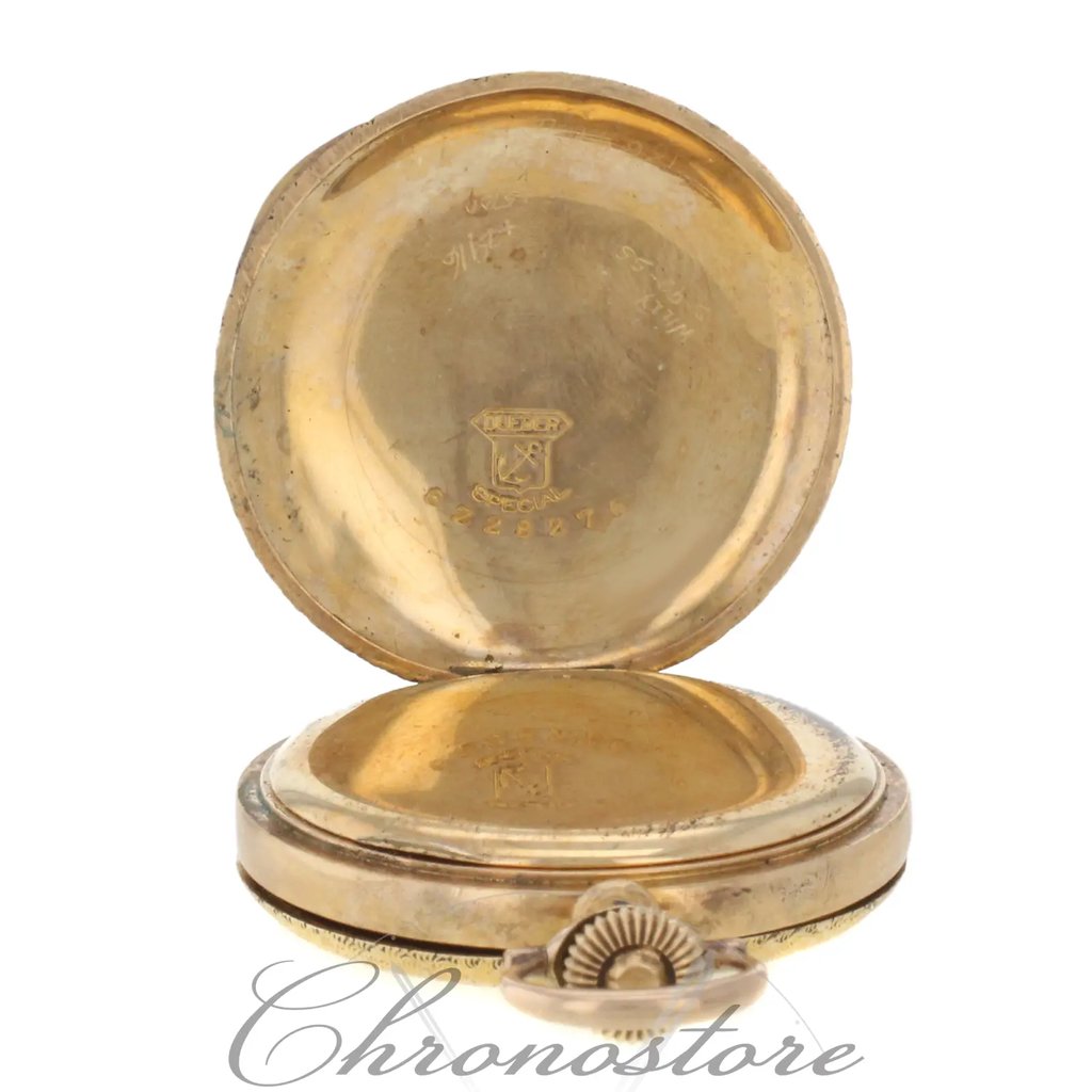 Up Close Front Facing Picture Of Hampden N/A Gold 18kt Watch Pre Owned Condition