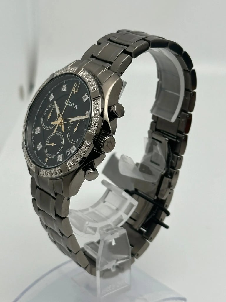 3rd image of Bulova Bulova  Wristwatch, DisplayModel condition