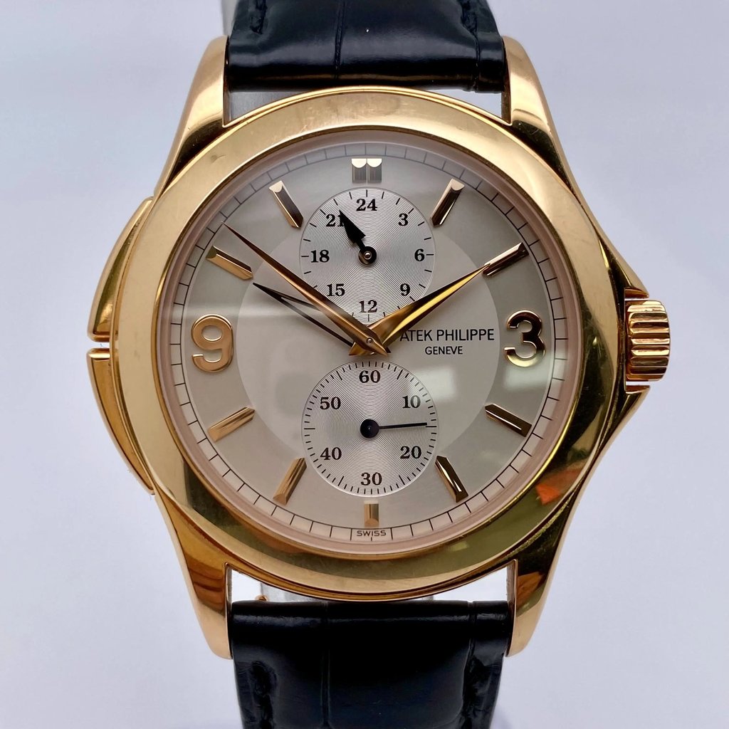 2nd image of Patek Philippe Calatrava  Wristwatch, PreOwned condition