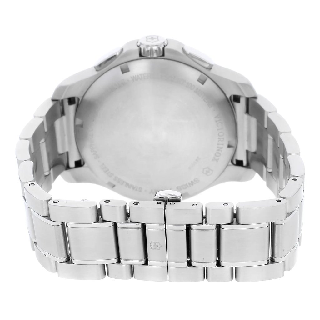 4th image of Victorinox 241554.1 Wristwatch, PreOwned condition