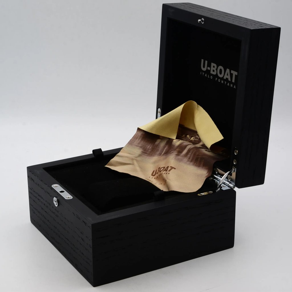  Full View Of Box Only For U-Boat 7077