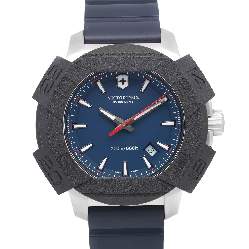 Up Close Front Facing Picture Of Victorinox 241688.1 Stainless Steel Watch Pre Owned Condition