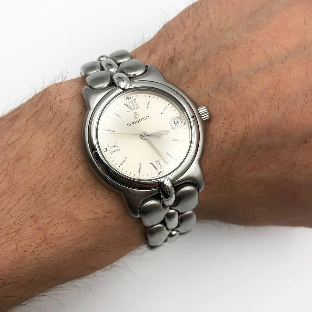 Up Close Front Facing Picture Of BERTOLUCCI 123 41 Stainless Steel Watch Pre Owned Condition