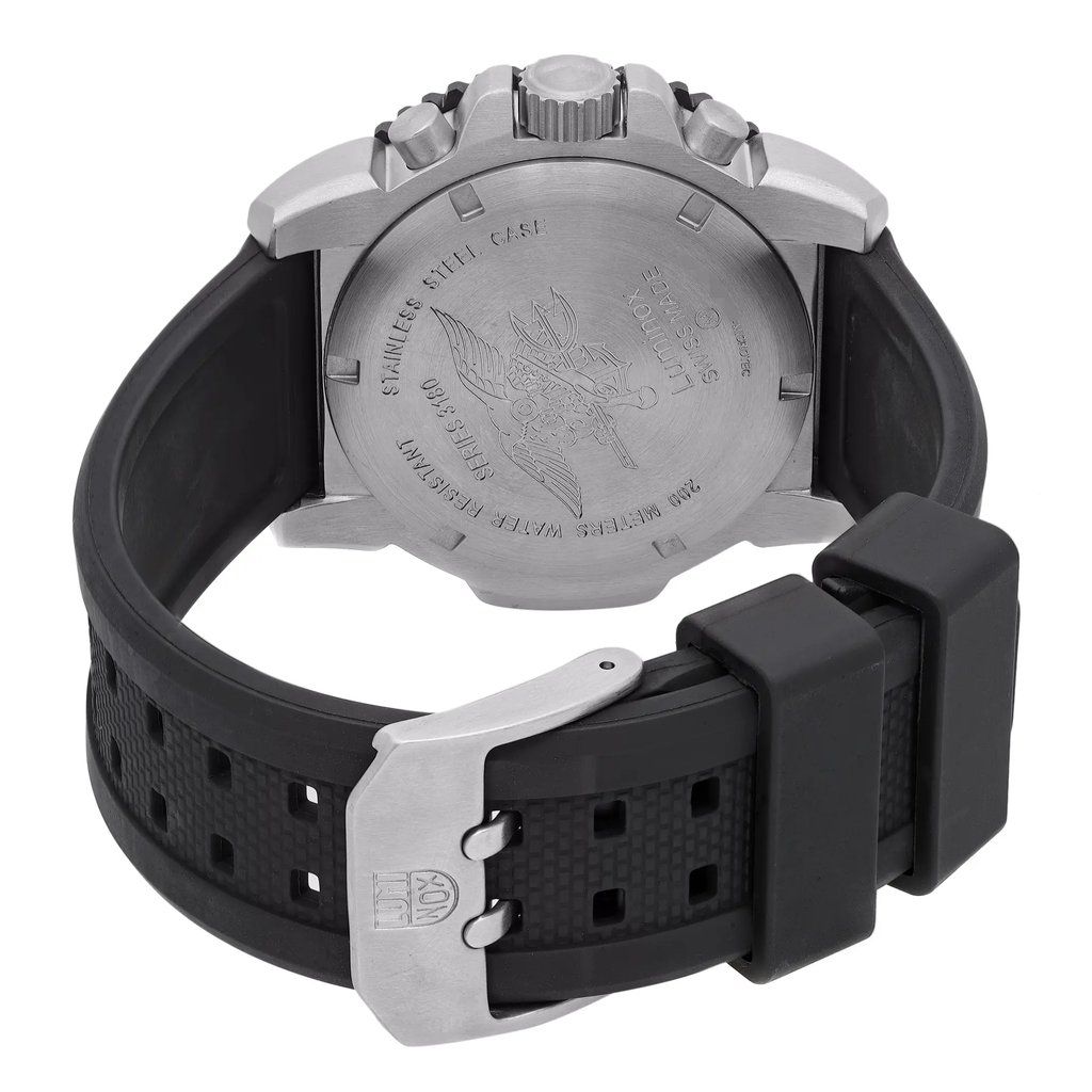 Back View Of Solid Back Case And Closed Rubber Band Of Luminox XS.3195 Watch Display Model Condition
