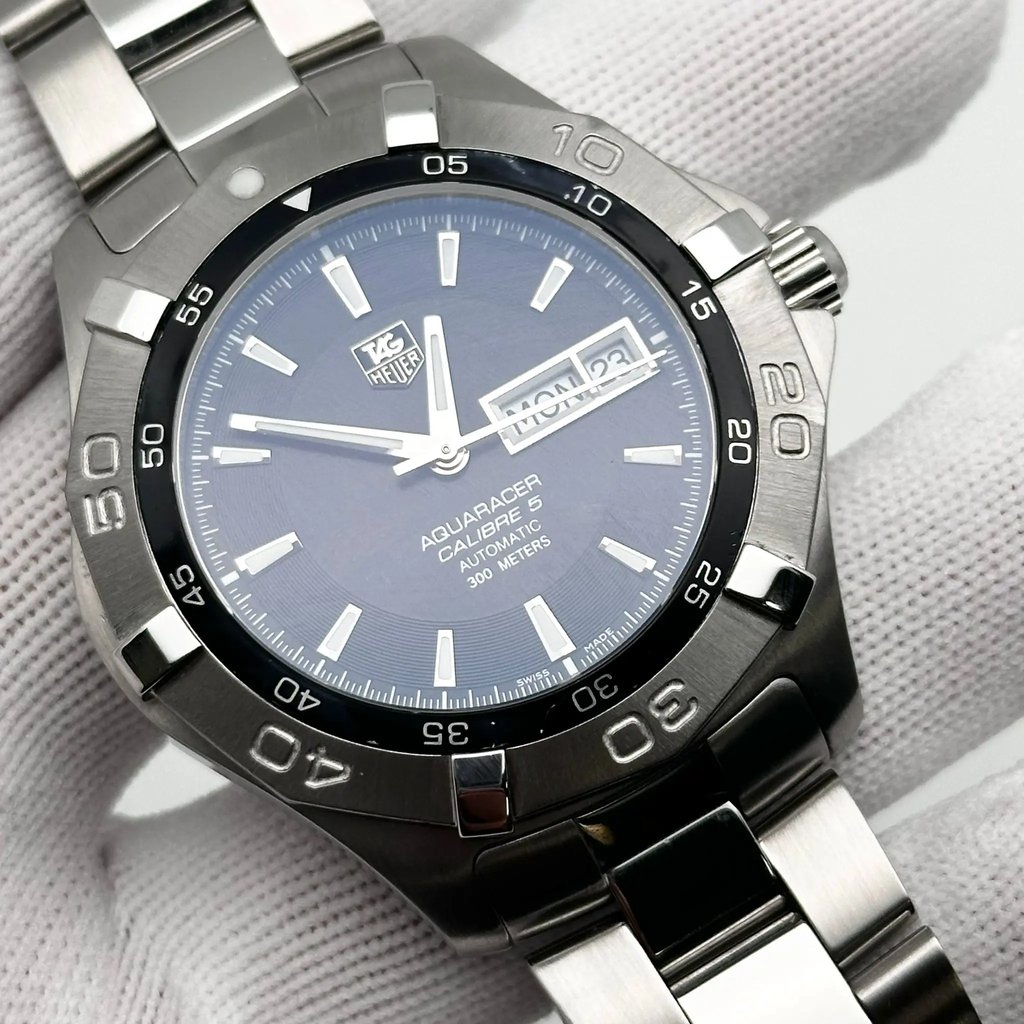 7th image of TAG Heuer  TAG Heuer Aquaracer Wristwatch, PreOwned condition