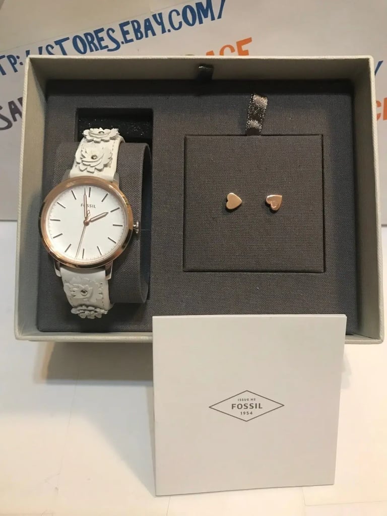 1st image of Fossil Fossil LDS Wristwatch, NewWithDefects condition