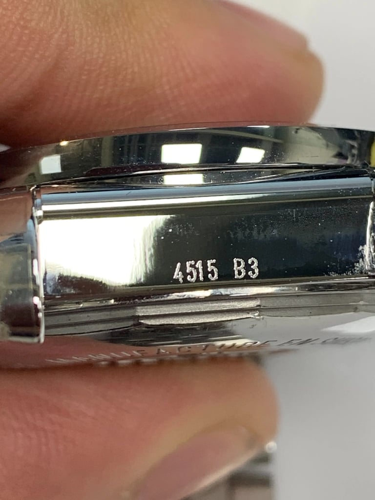 Up Close Front Facing Picture Of Breitling W1331012/BD92-385A Stainless Steel Watch Display Model Condition