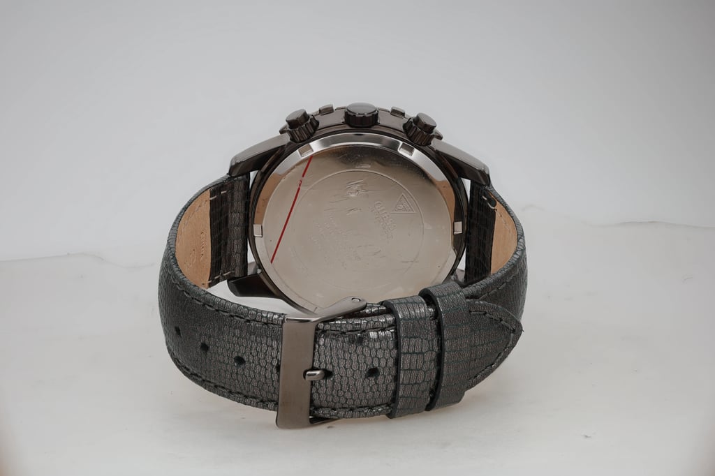 3rd image of GUESS Guess Lady Wristwatch, PreOwned condition