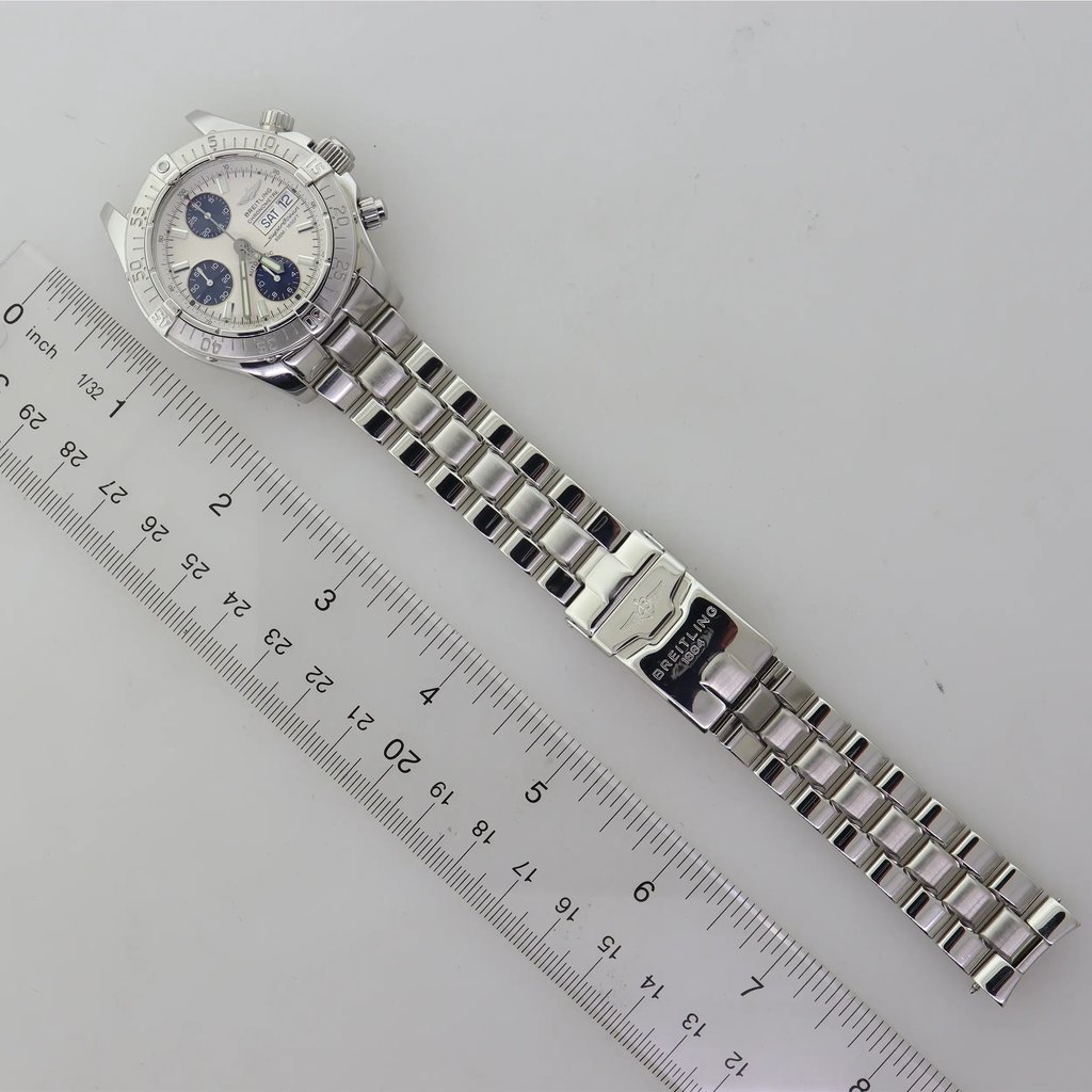 8th image of Breitling A13340 Wristwatch, PreOwned condition