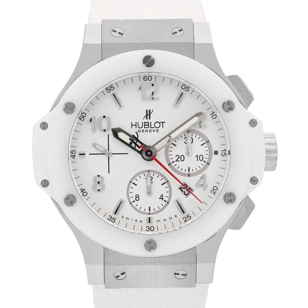 Up Close Front Facing Picture Of Hublot 301.SE.230.RW Stainless Steel Watch Display Model Condition