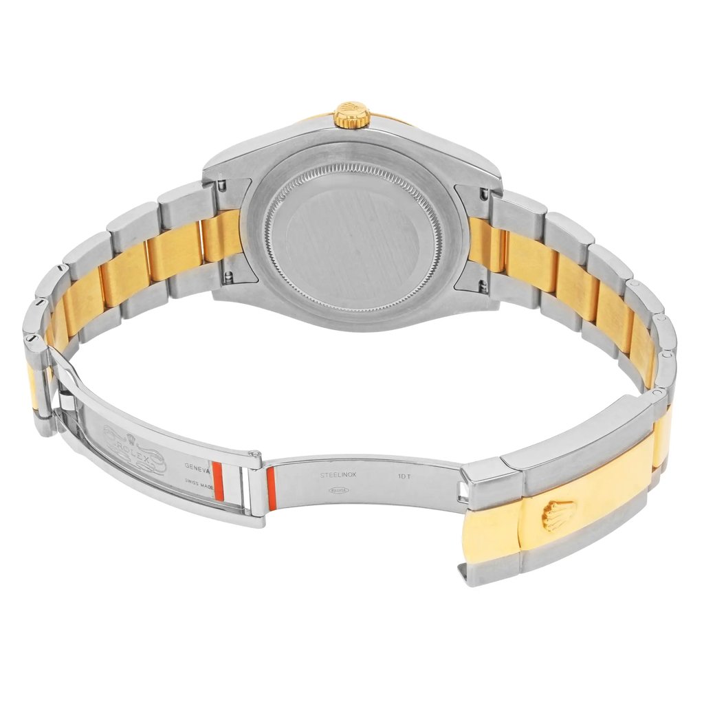 5th image of Rolex 116333 Wristwatch, PreOwned condition
