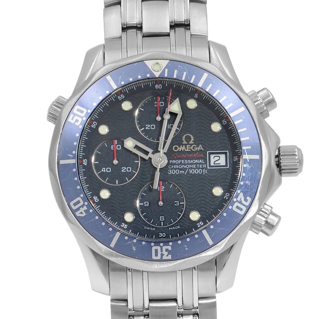 Up Close Front Facing Picture Of OMEGA 2225.80.00 Stainless Steel Watch Pre Owned Condition