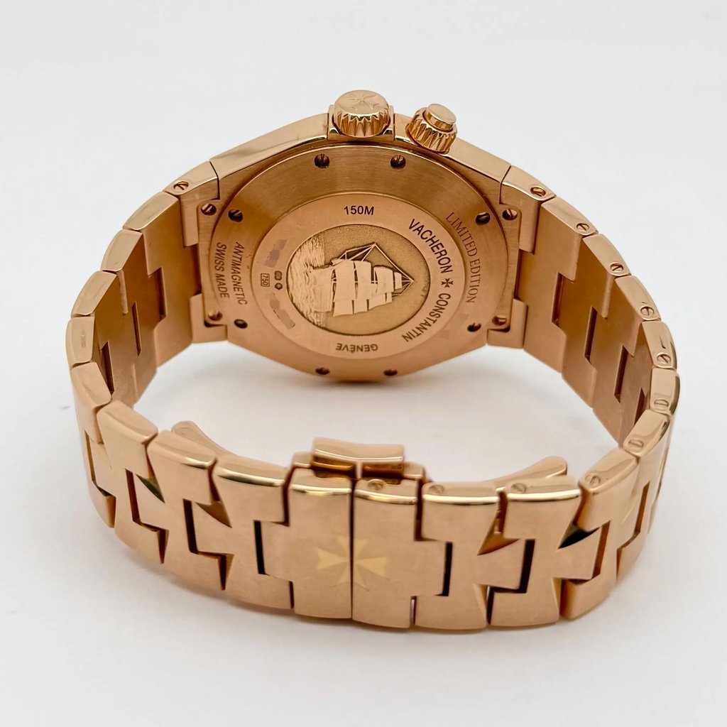 Back View Of Screwback Back Case And Closed Rose Gold Band Of Vacheron Constantin 47450/b01r-9229 Watch Pre Owned Condition