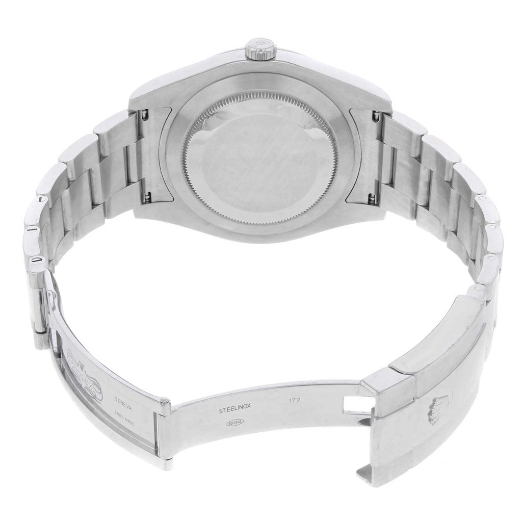 6th image of Rolex 116300 blio Wristwatch, PreOwned condition