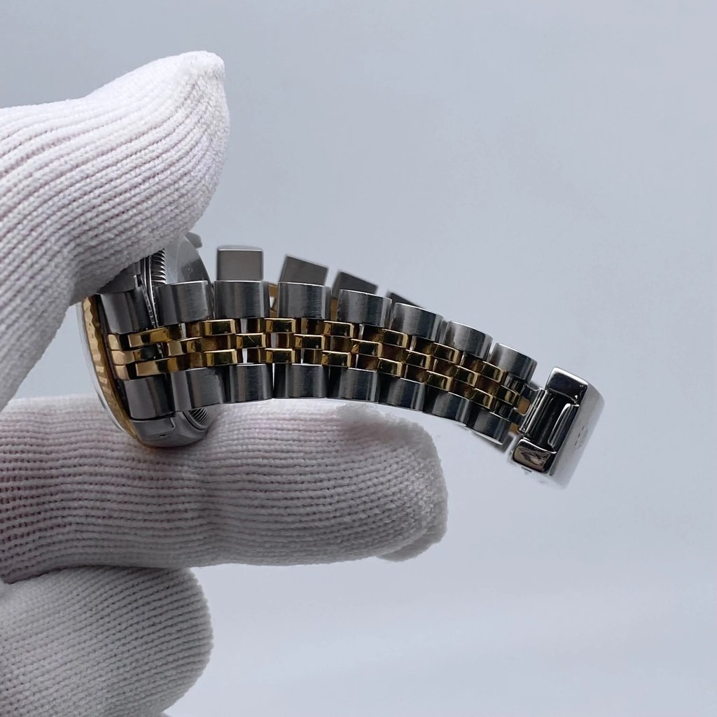 7th image of Rolex Datejust Wristwatch, PreOwned condition