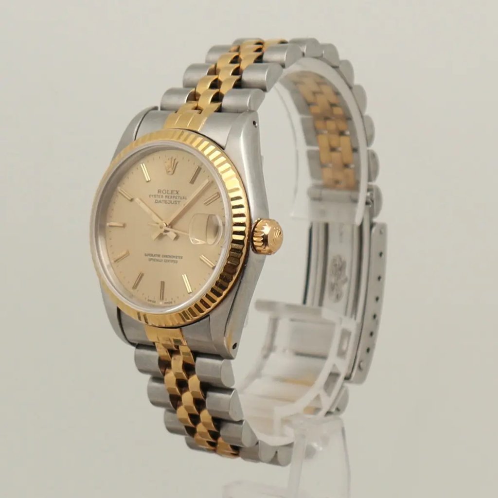 2nd image of Rolex Rolex Datejust Wristwatch, PreOwned condition