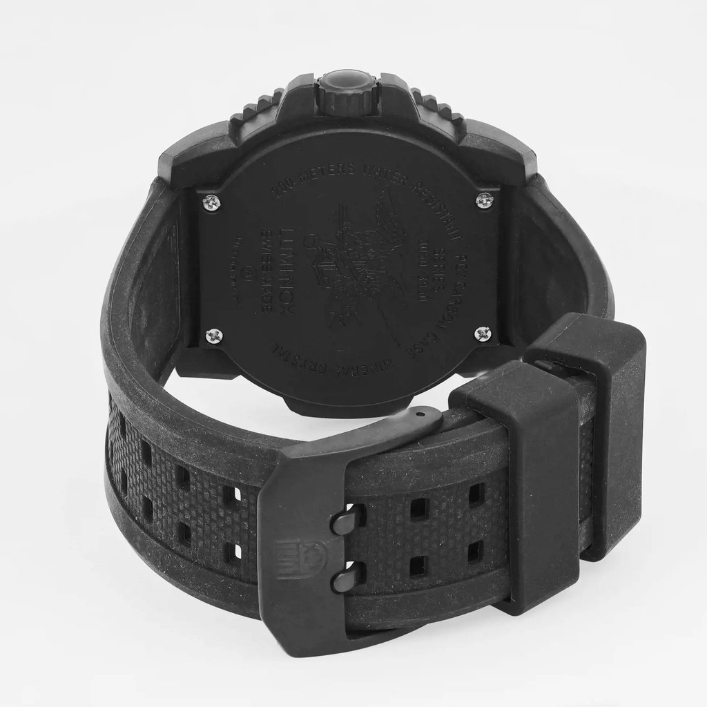 Back View Of Screwback Back Case And Closed Rubber Band Of Luminox XS.3051.BO.1 Watch Display Model Condition