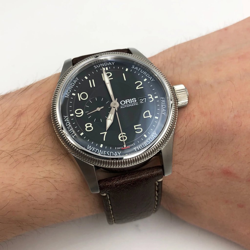 8th image of Oris 01 745 7688 4034-07 5 22 77FC Wristwatch, DisplayModel condition