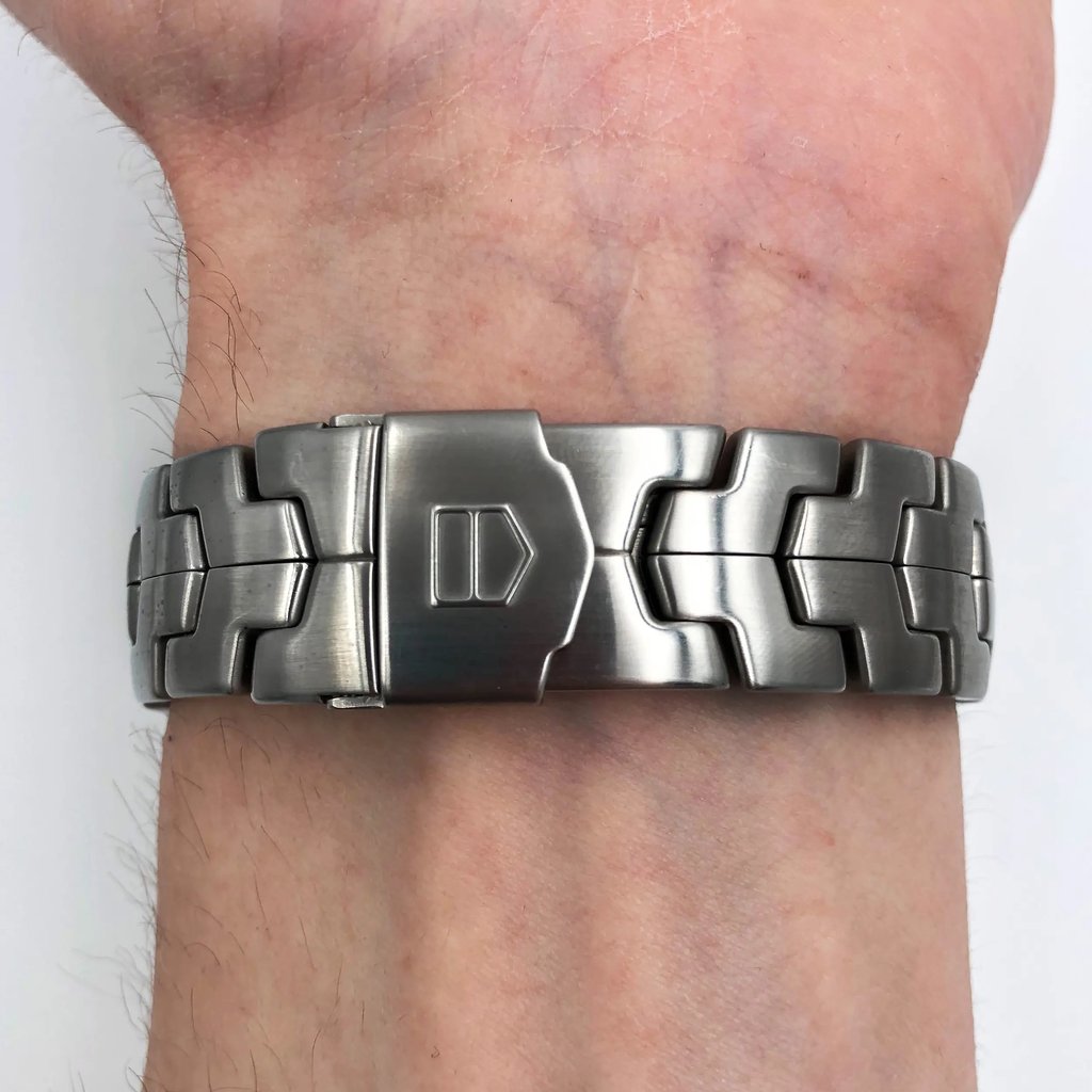 7th image of TAG Heuer CJ1110.BA0576 Wristwatch, DisplayModel condition