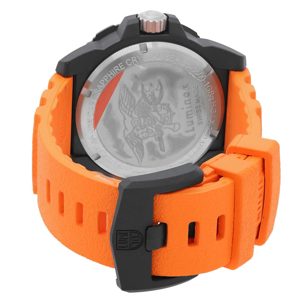 Back View Of Solid Back Case And Closed Rubber Band Of Luminox XS.3603 Watch Display Model Condition