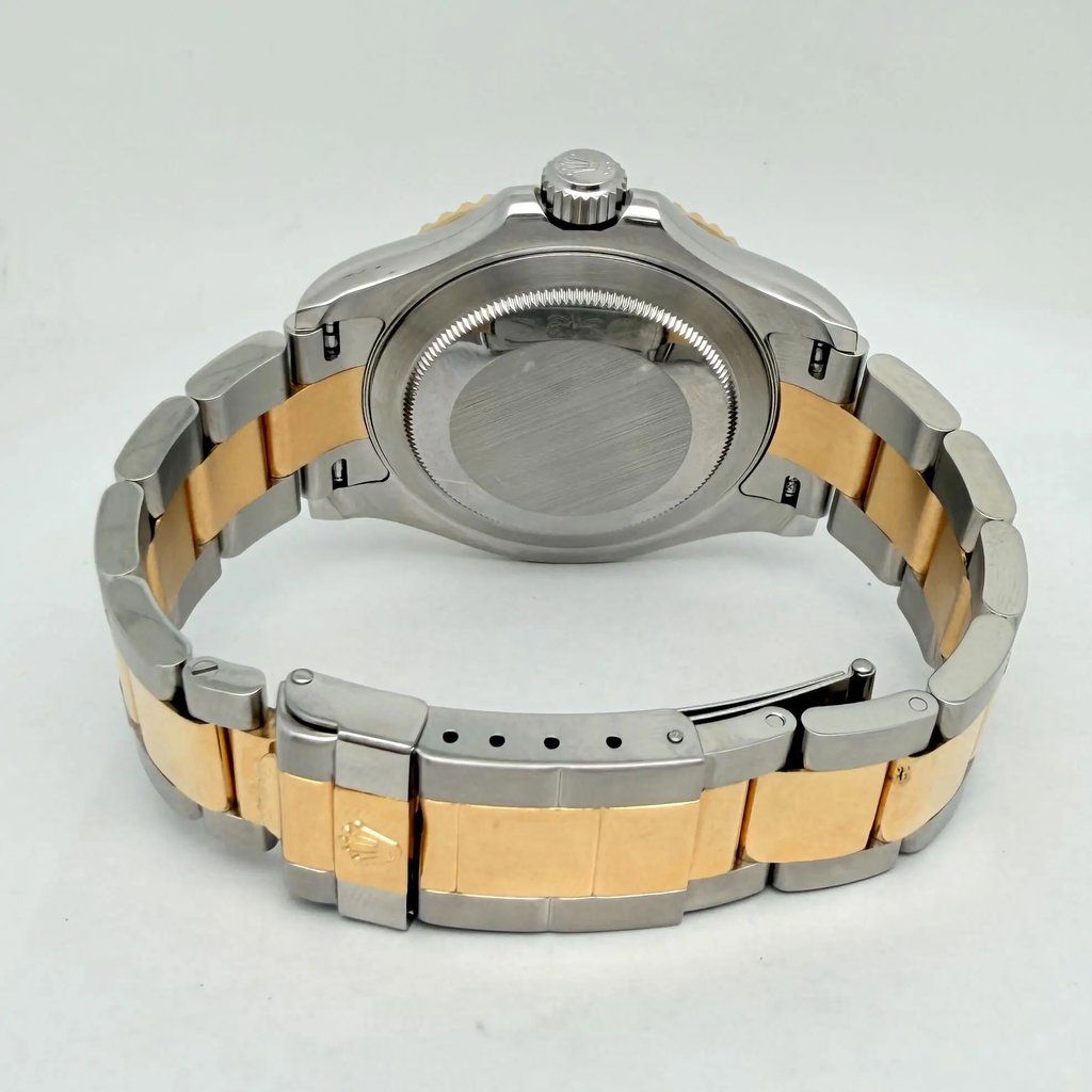Back View Of Screwback Back Case And Closed Stainless Steel Band Of Rolex 16623 Watch Pre Owned Condition