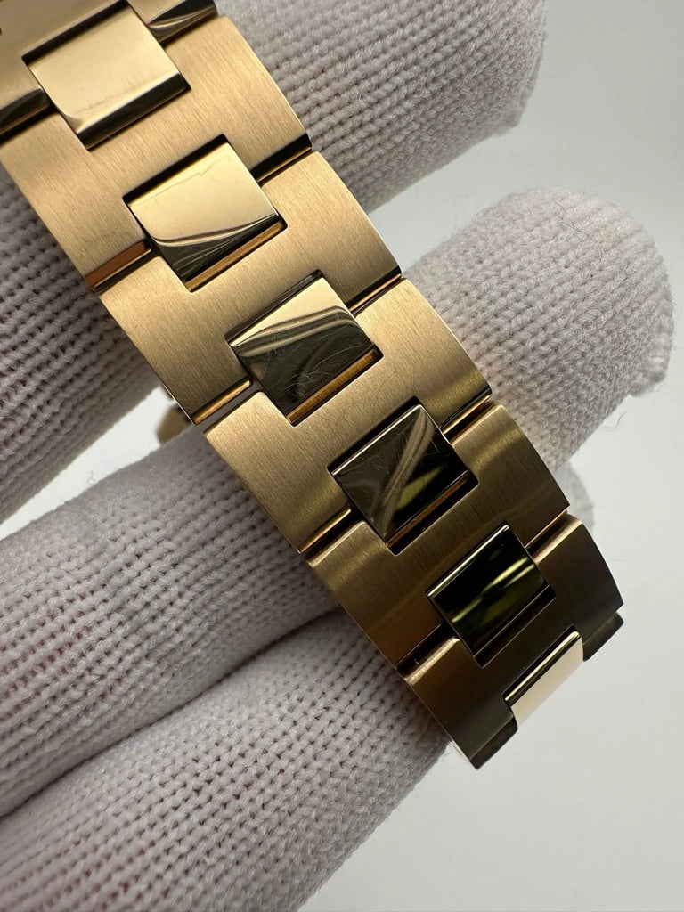 8th image of Movado  Movado Bold Verso  Wristwatch, PreOwned condition
