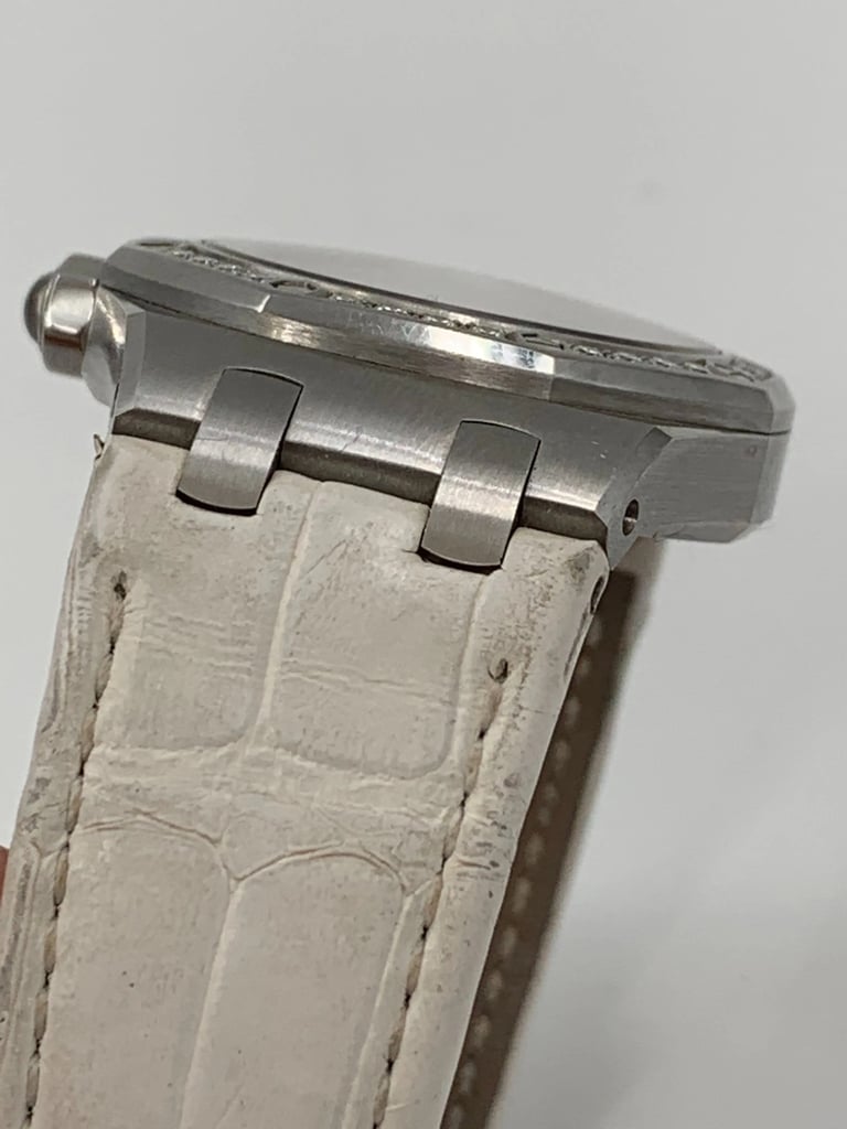 10th image of Audemars Piguet 67621ST.ZZ.D012CR.02 Wristwatch, PreOwned condition