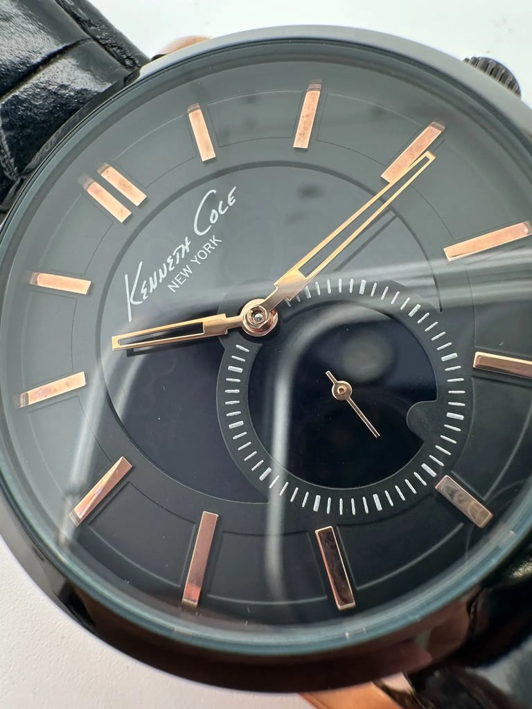 4th image of Kenneth Cole Kenneth Cole Wristwatch, PreOwned condition