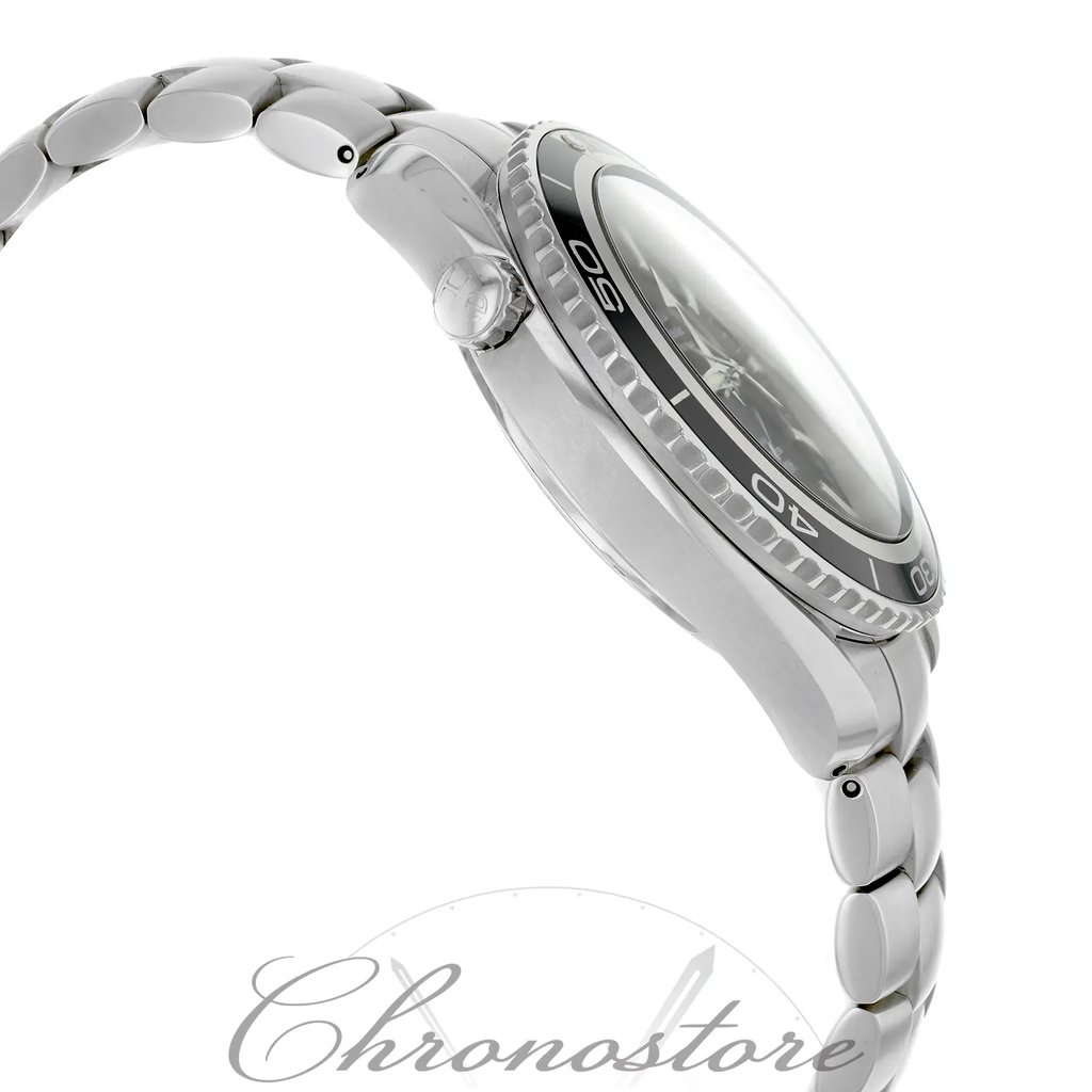 2nd image of OMEGA 2200.50.00 Wristwatch, PreOwned condition